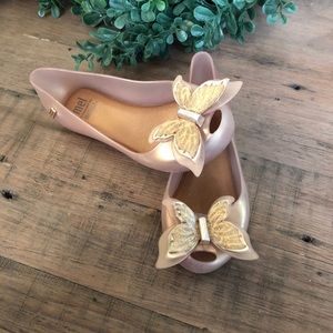 Mellisa girls shoes in GUC size 11!